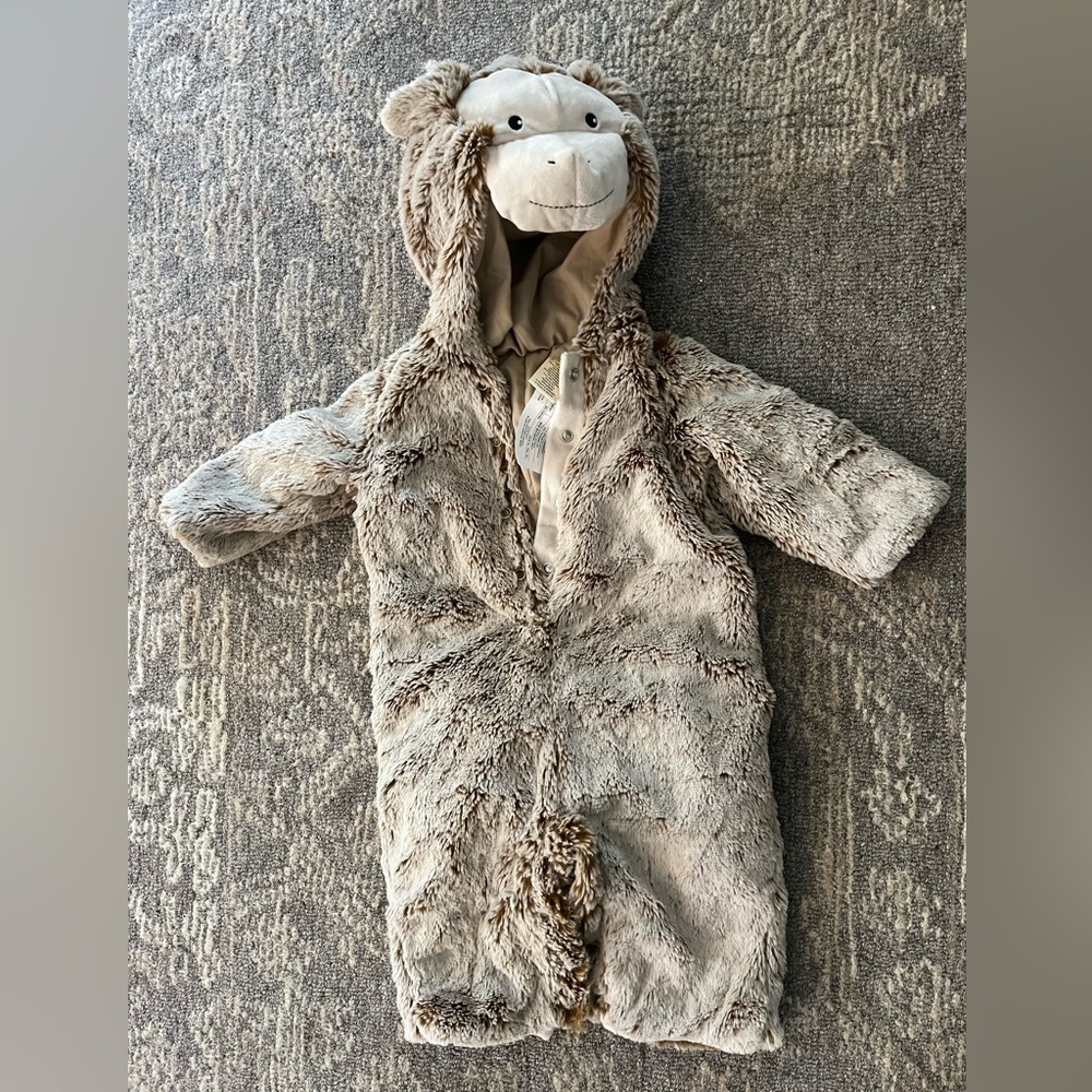 Pottery barn kids monkey costume Halloween 6-12 months